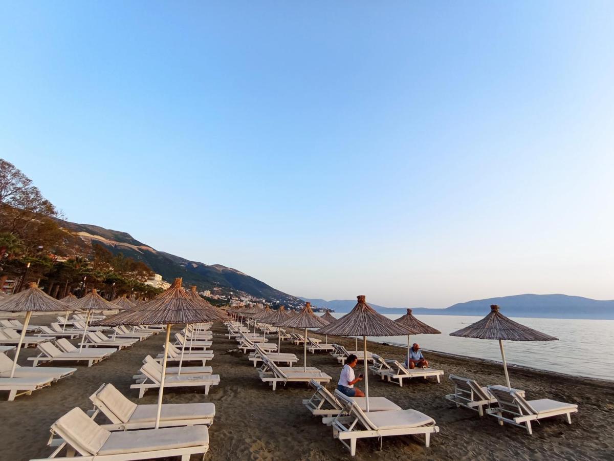 Trea Accomodations - 2 Bedrooms - Riviera With Private Parking Vlorë Exterior foto